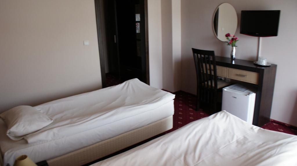Pensiunea Novis Iasi Phòng bức ảnh