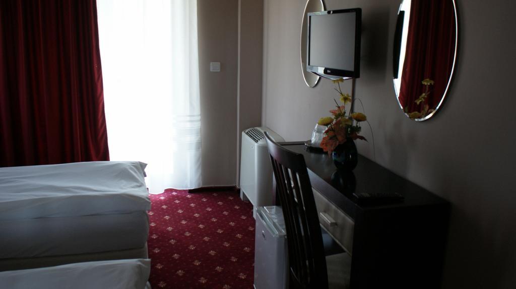 Pensiunea Novis Iasi Phòng bức ảnh