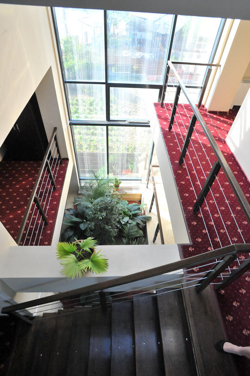 Pensiunea Novis Iasi Ngoại thất bức ảnh