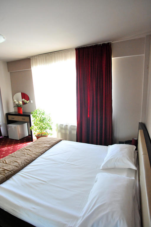Pensiunea Novis Iasi Phòng bức ảnh